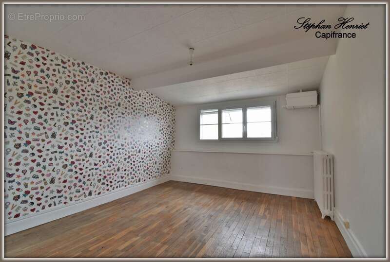 Appartement à VOUZIERS