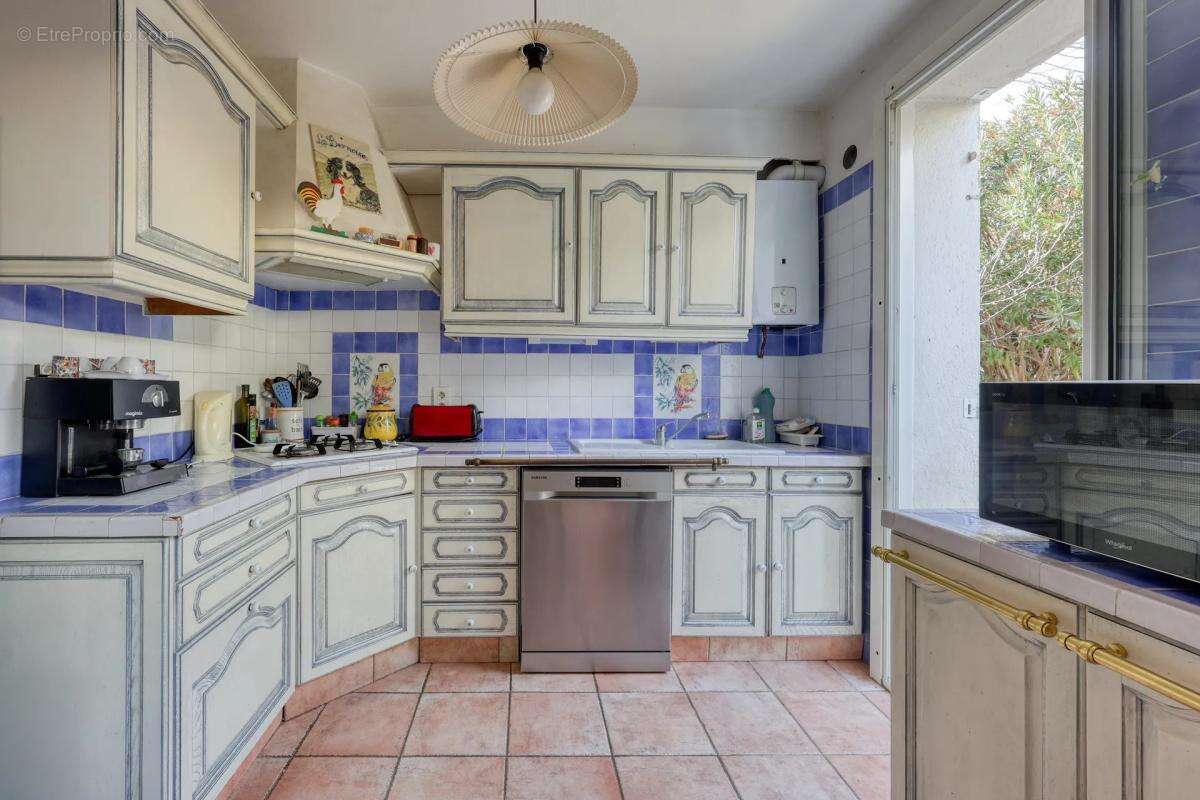 Appartement à SAINT-CYR-SUR-MER