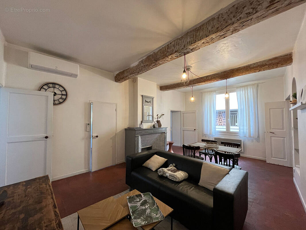 Appartement à L'ISLE-SUR-LA-SORGUE