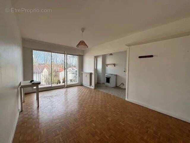 Appartement à SAINT-MAUR-DES-FOSSES