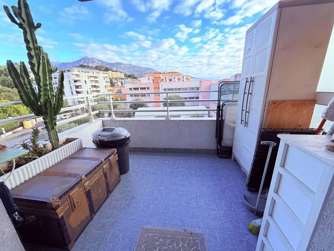Appartement à ROQUEBRUNE-CAP-MARTIN