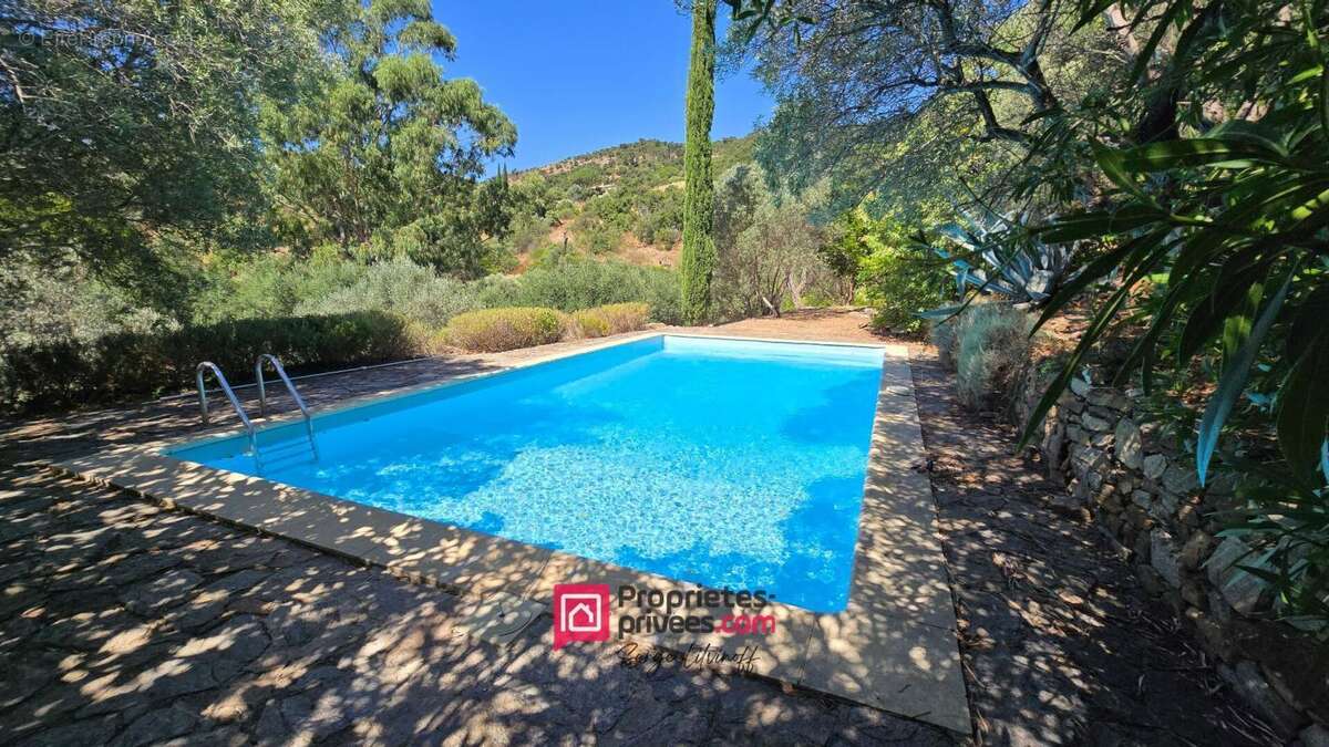 Maison à PLAN-DE-LA-TOUR