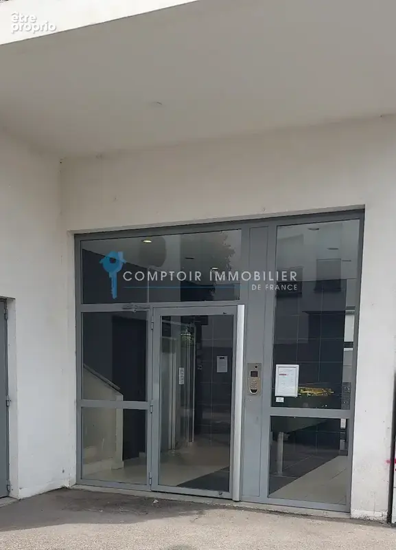 Isère (38) St Martin d'Hères -T3 - 63 m2 avec place de parking - photo 5