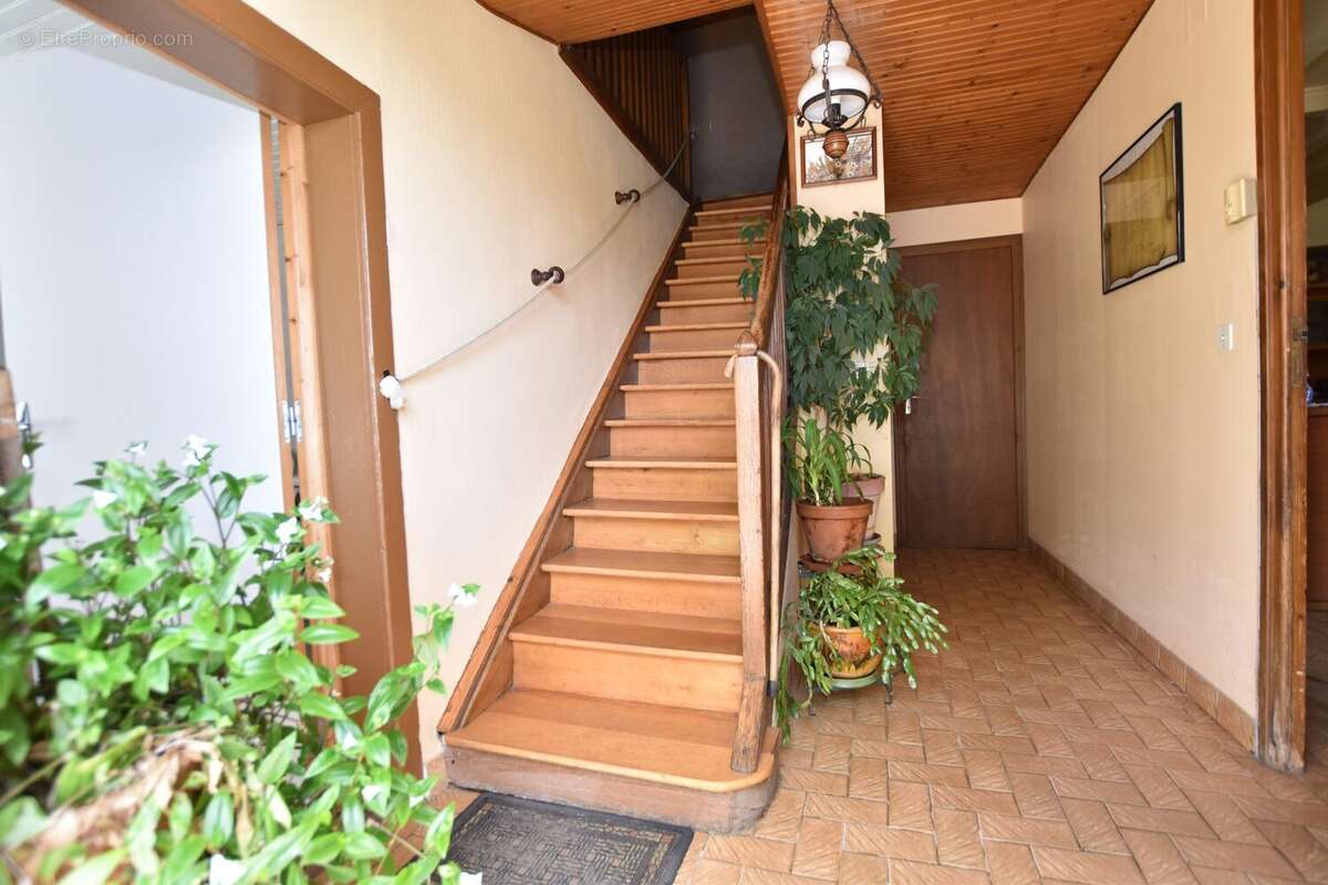 Maison à JUNHAC