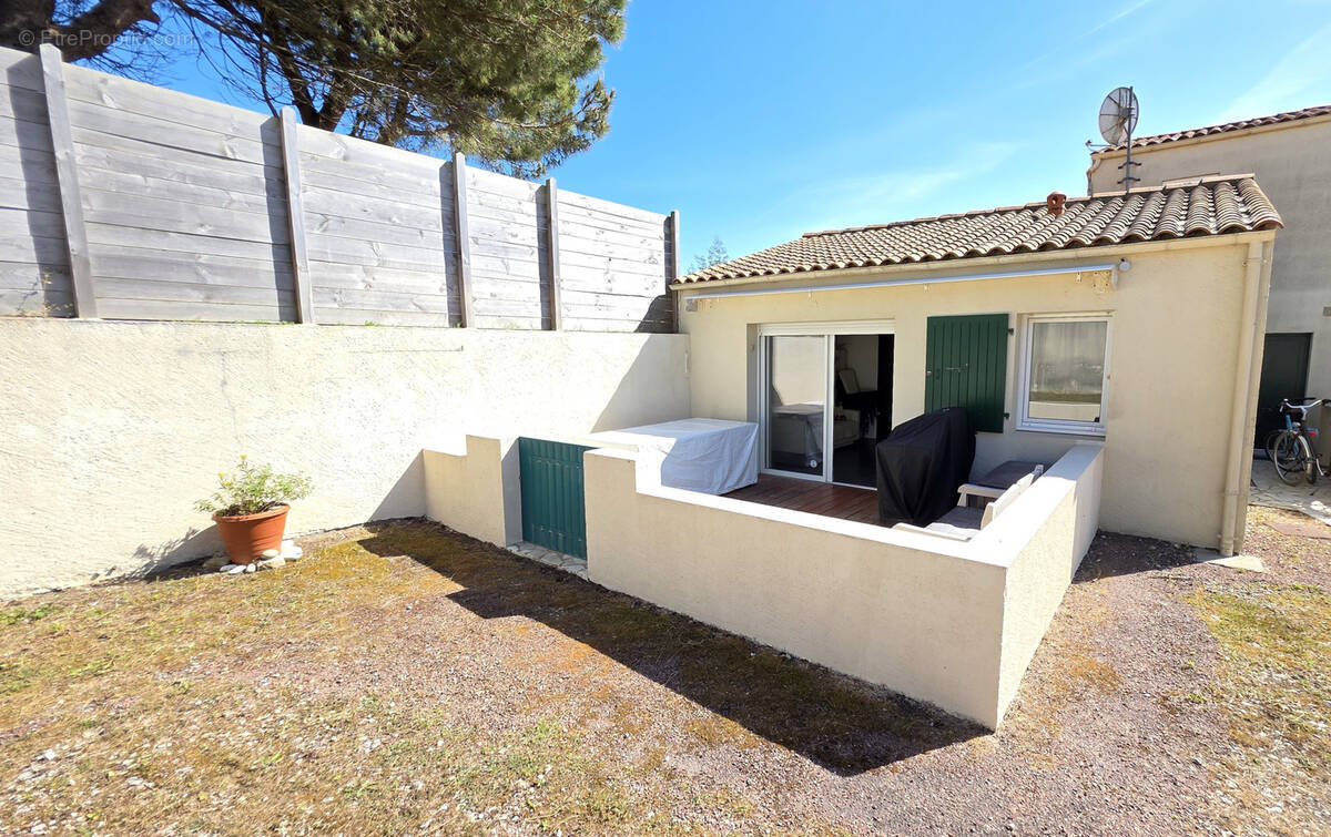 Maison à LA BREE-LES-BAINS