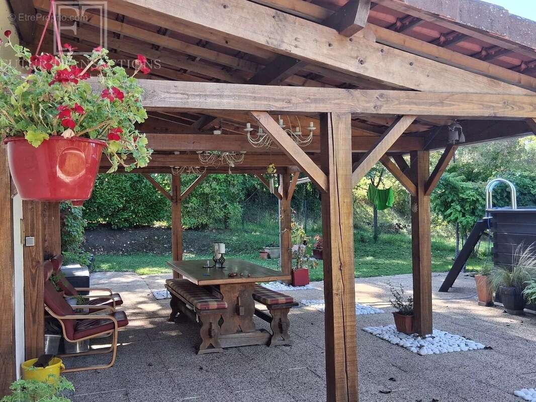 Maison à CHATEAU-L&#039;EVEQUE