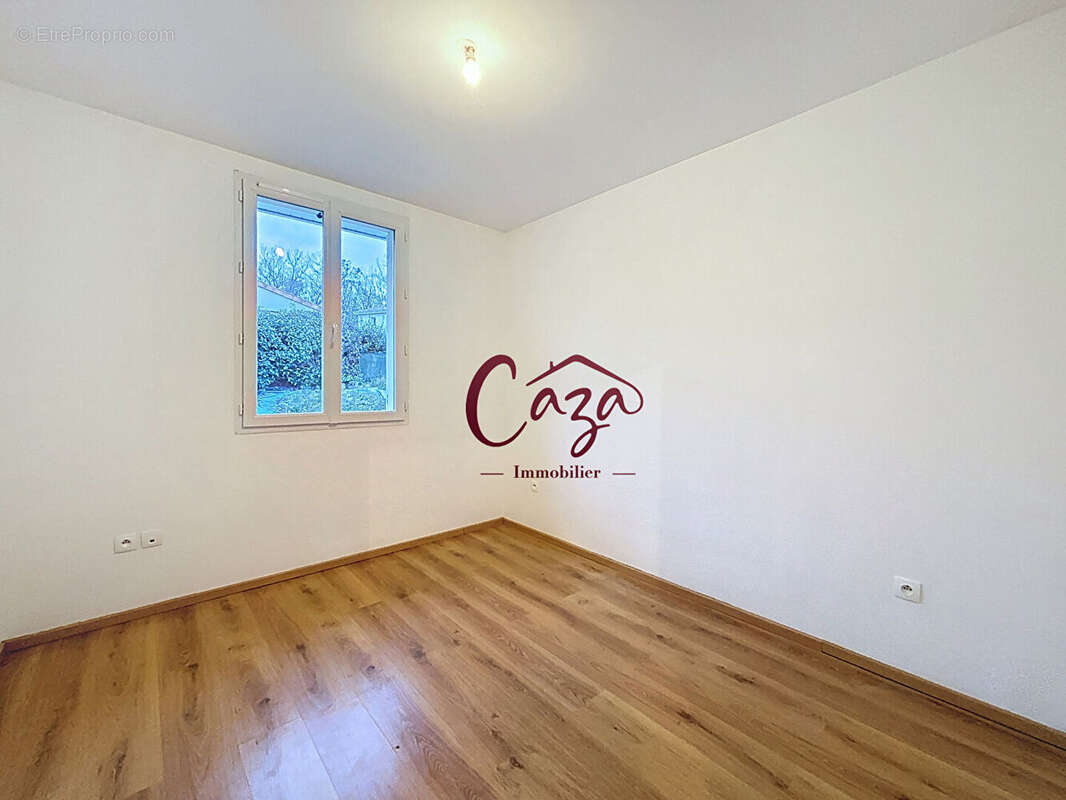 Maison à FARGUES-SAINT-HILAIRE