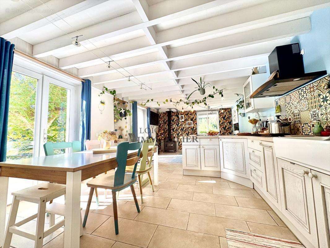 Maison à SAINT-LAURENT-DE-GOSSE