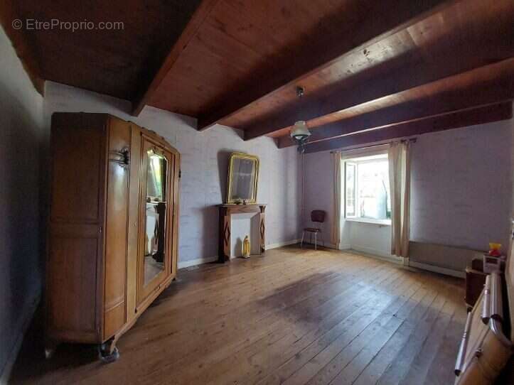 Maison à BRICQUEVILLE-SUR-MER