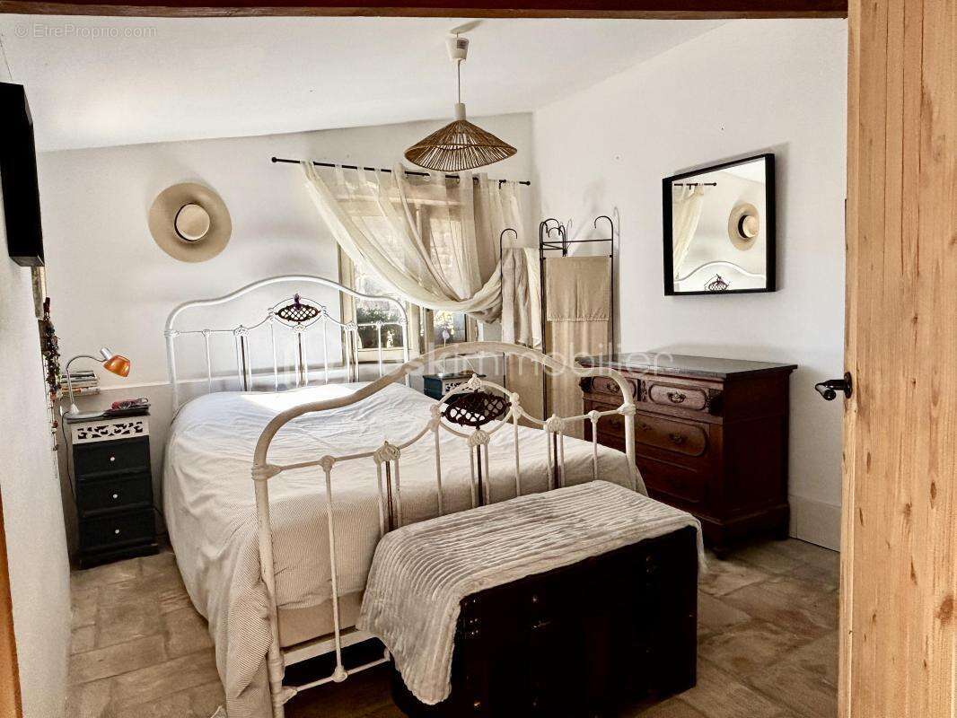 Maison à SAINT-PRIVAT