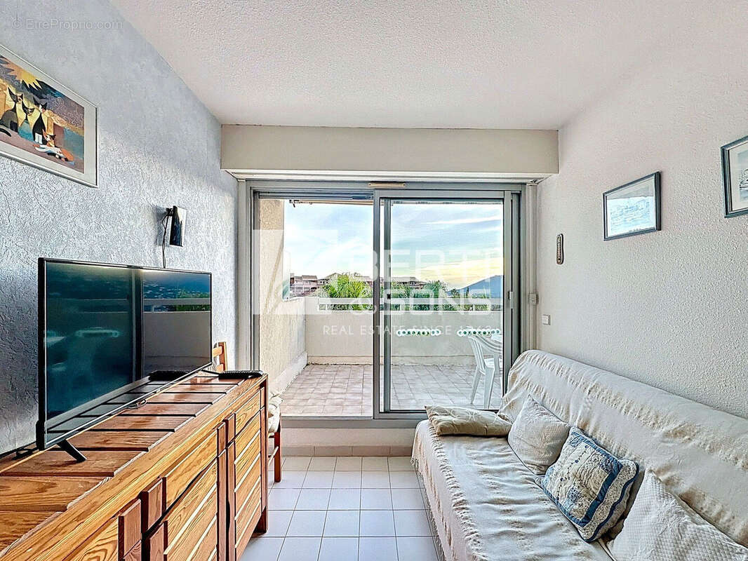 Appartement à THEOULE-SUR-MER