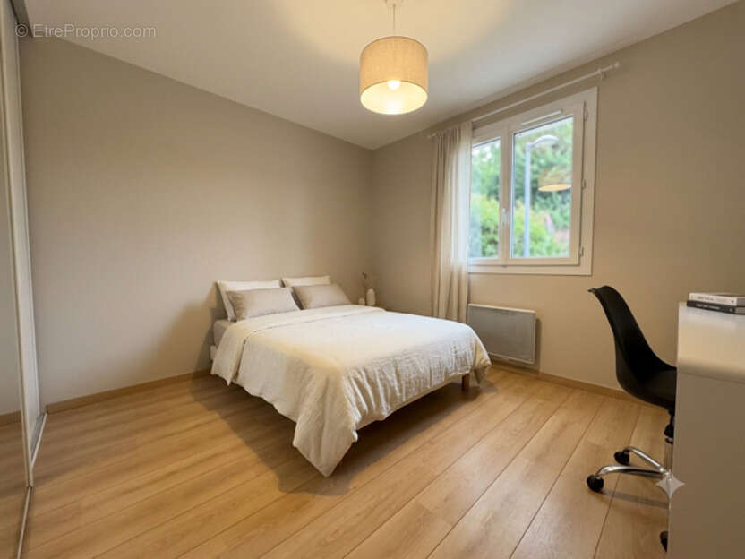 Maison 117 m² à Beauzac  - photo 10