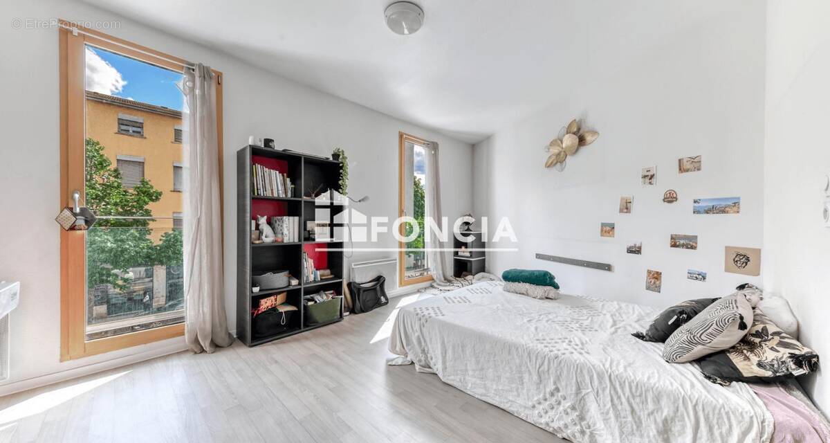 Appartement à LYON-9E