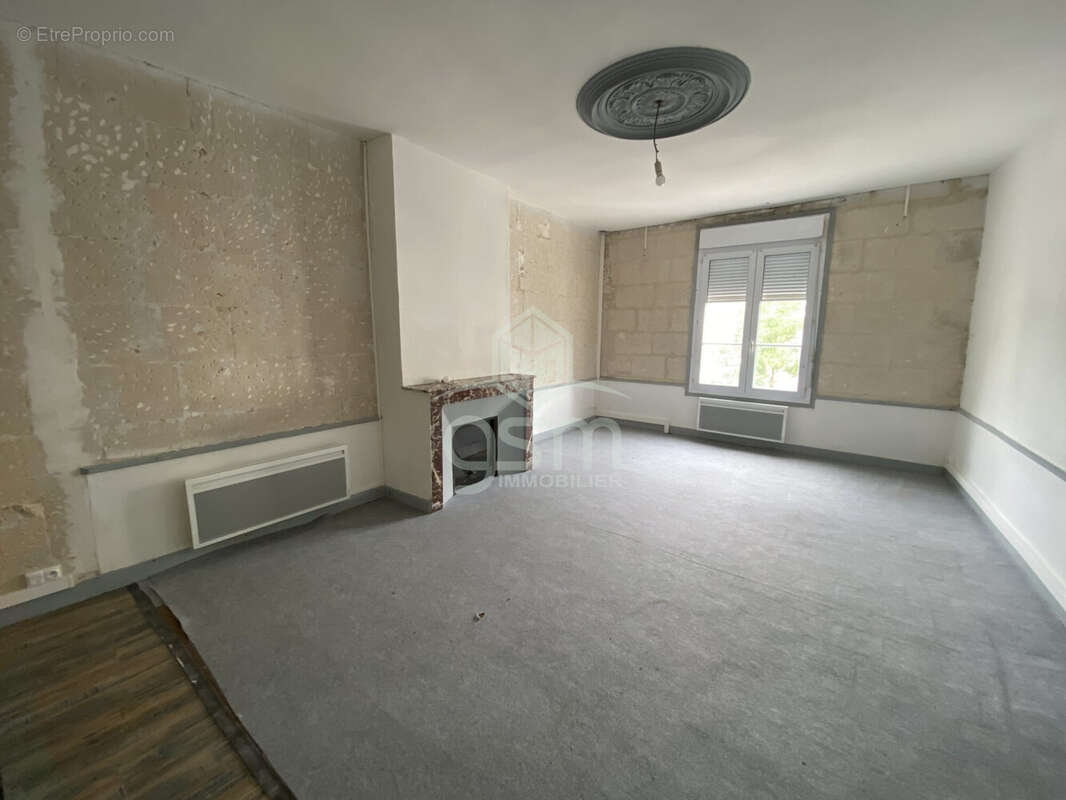 Commerce à SAINTE-MAURE-DE-TOURAINE