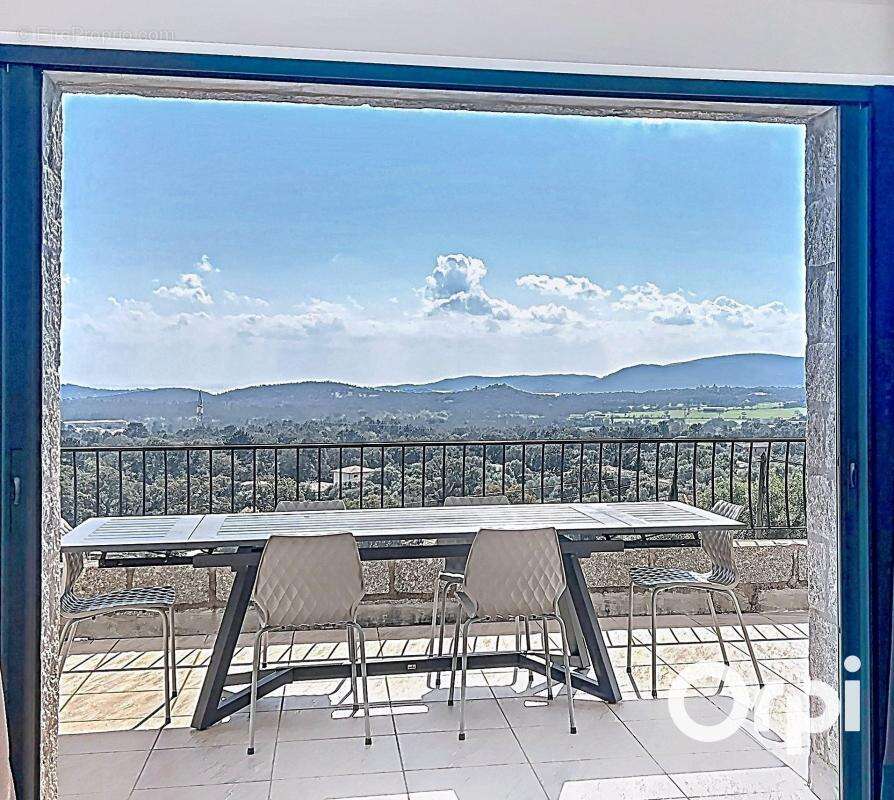 Maison à PORTO-VECCHIO