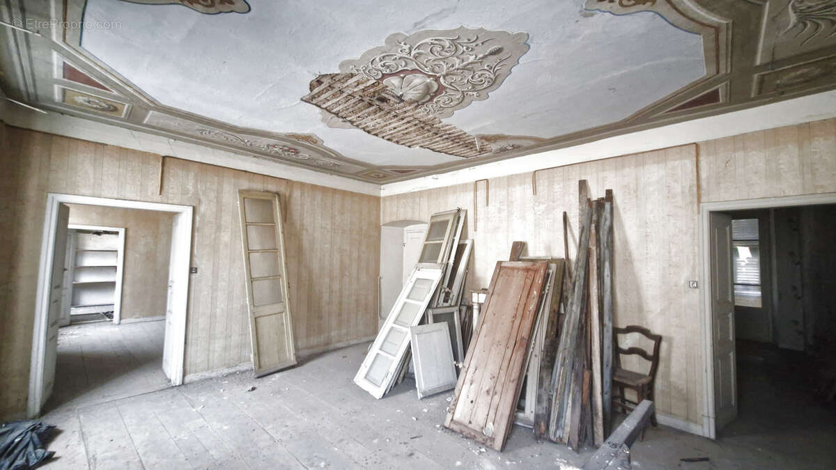 Appartement à CORTE