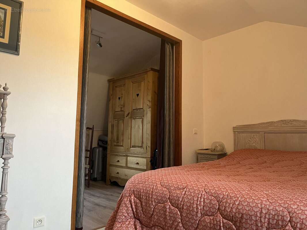 Chambre 2 - Maison à LIVERNON