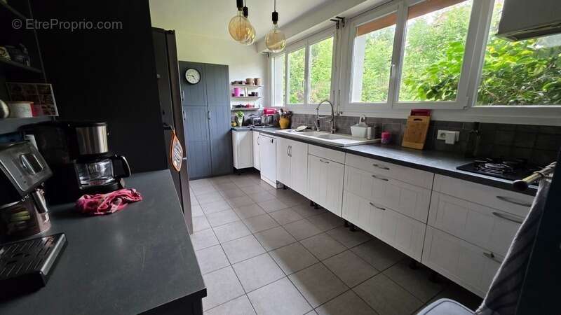 Maison 185 m² à Saint-Illide  - photo 8