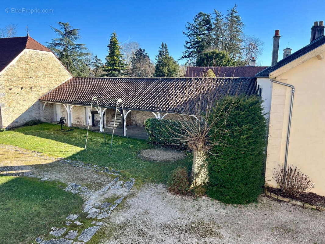 Maison à ARC-SUR-TILLE
