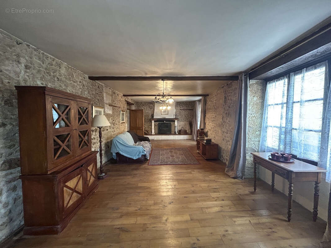 Maison à SAINT-SEVERIN