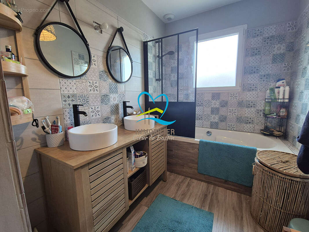 Maison 4 chambres 110m2 + studio indépendant 18m2, garage et piscine - photo 8