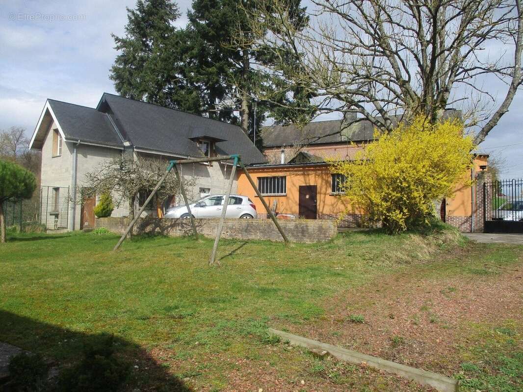 Maison à POIX-DE-PICARDIE