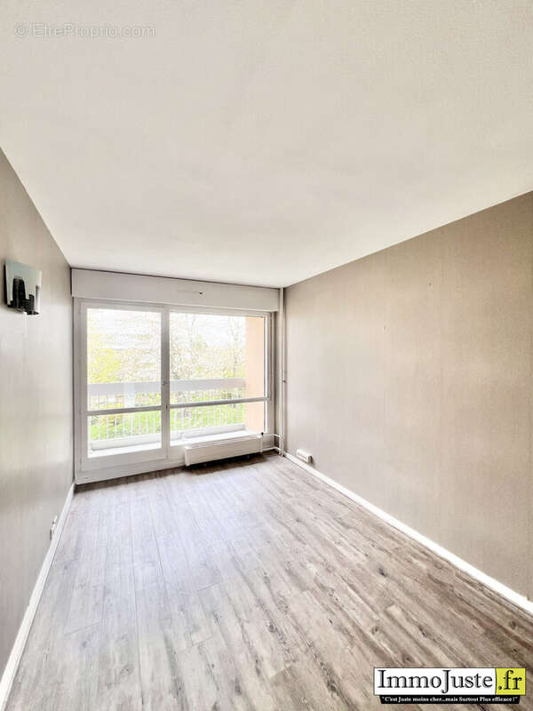 Appartement à ELANCOURT