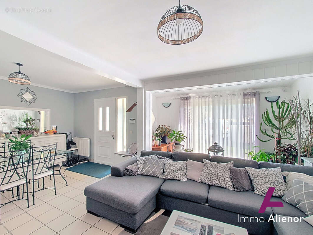 Maison à MARCHEPRIME