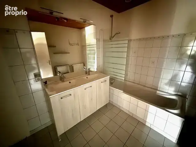 Maison mitoyenne au centre du village de GUYANS-DURNES - photo 20