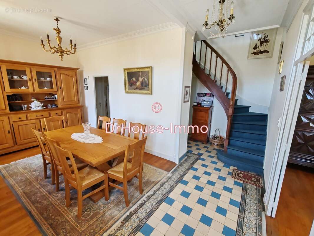 Maison à PORT-DE-PILES