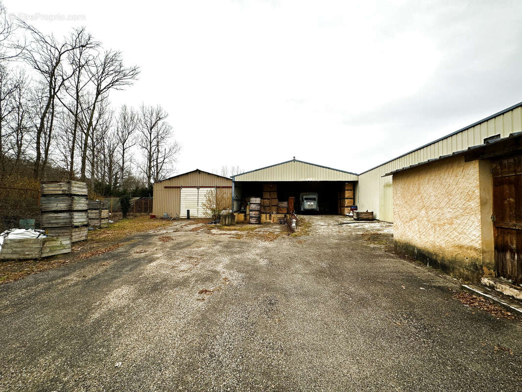Appartement à SAINT-CIRQ-MADELON