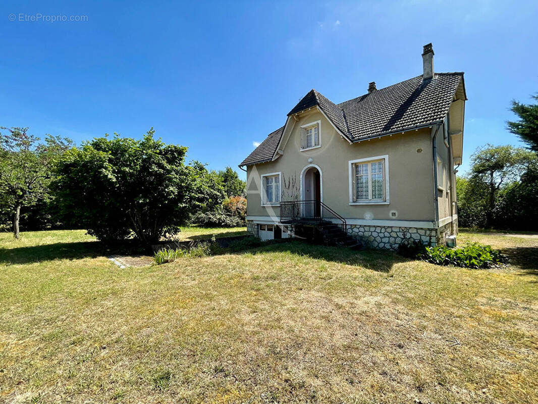 Maison à CONTRES