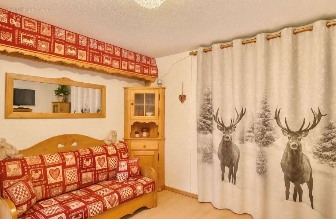   - Appartement à SAINT-DALMAS-LE-SELVAGE