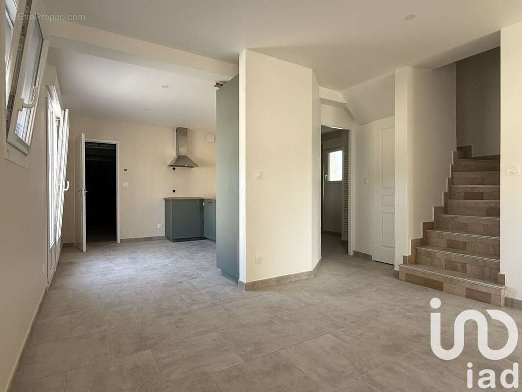 Photo 5 - Maison à DAMPIERRE