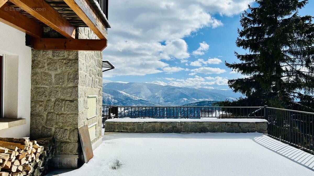 Appartement à FONT-ROMEU-ODEILLO-VIA