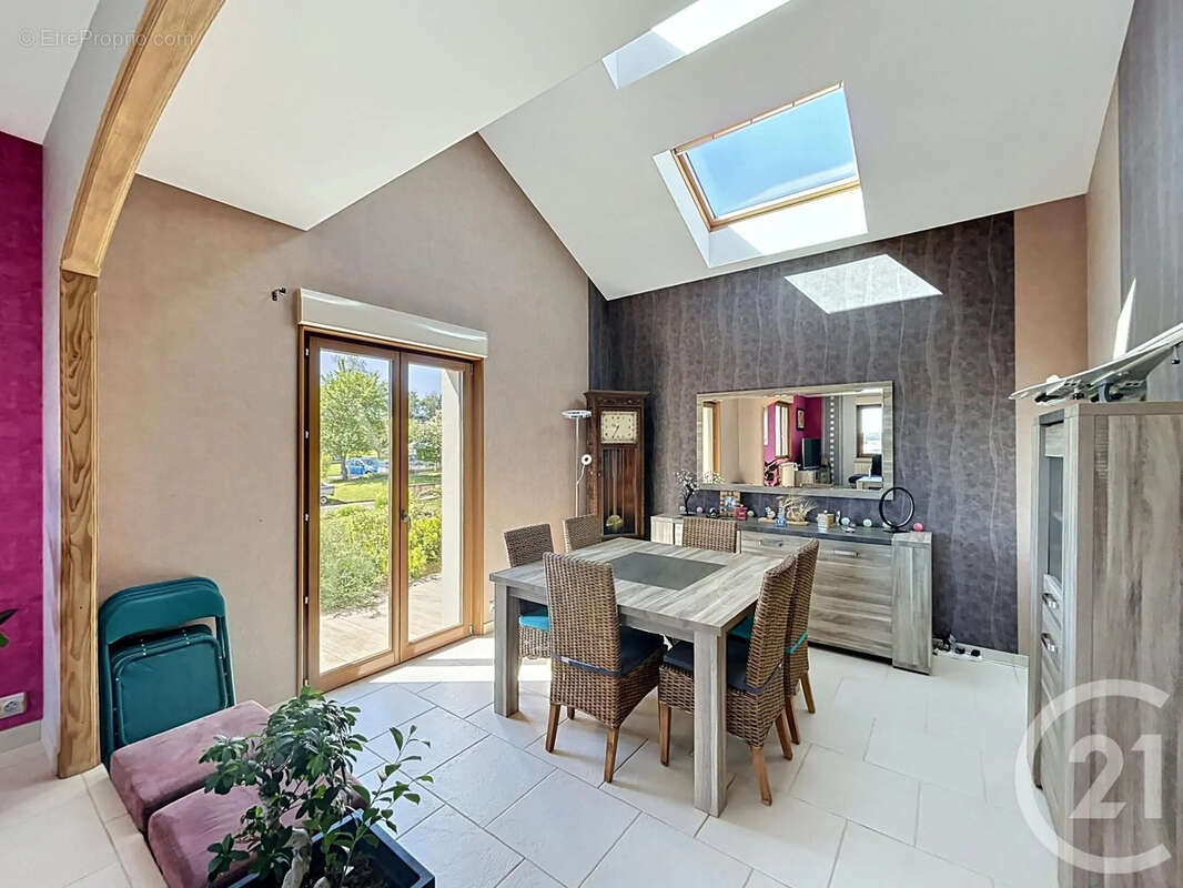 Maison 140 m² à Sanchey  - photo 4