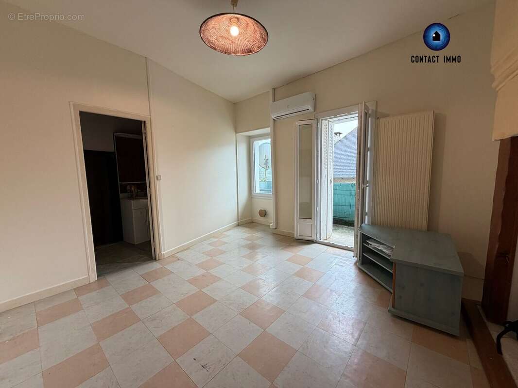 Maison à DONZENAC