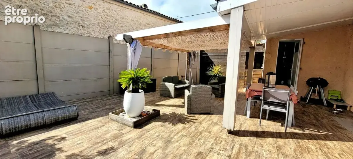 Maison 5 pièces 125 m² à vendre à Saint-Martin-Lacaussade (33390) - photo 2