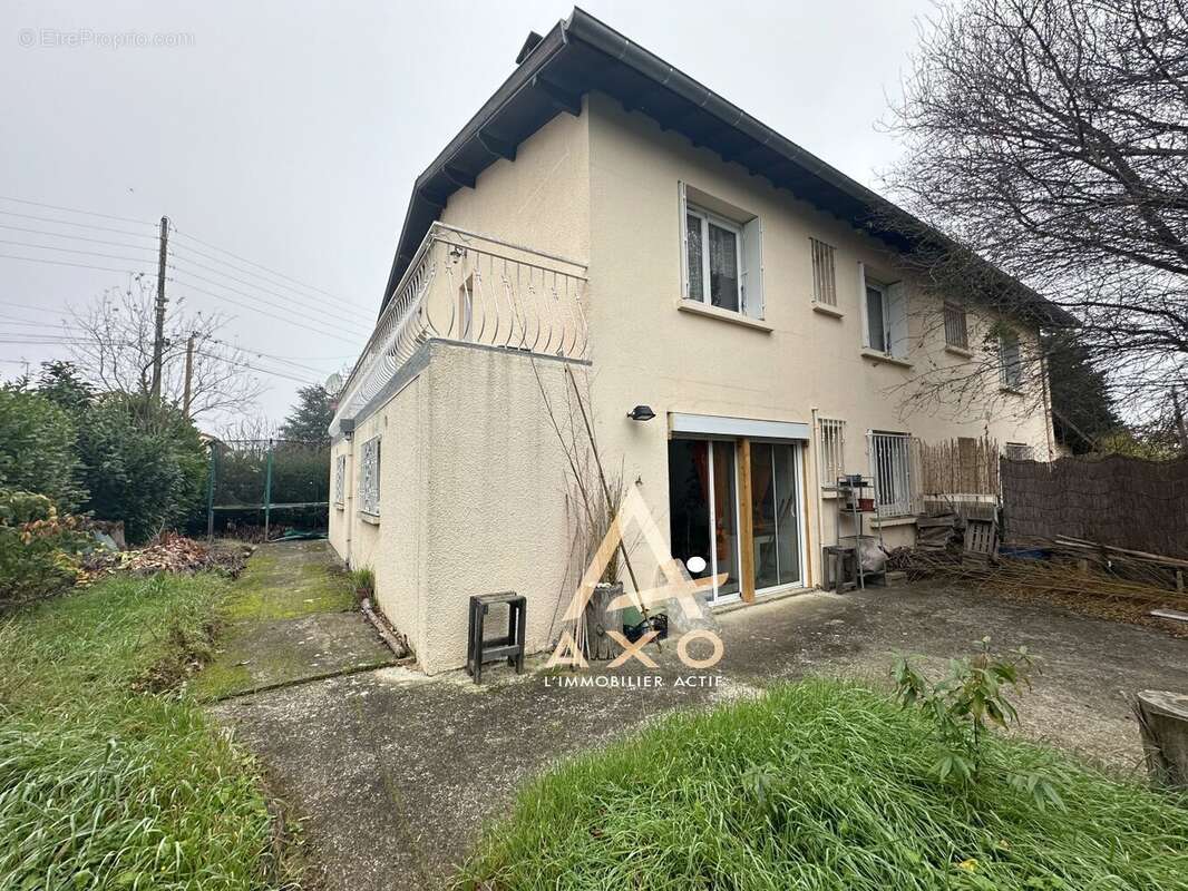 Maison à SAINT-GENIES-BELLEVUE