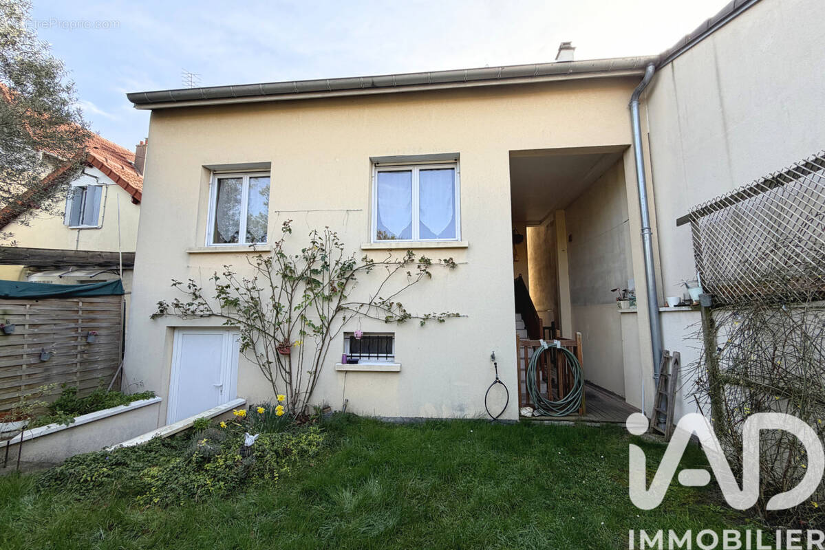 Photo 1 - Maison à LE BLANC-MESNIL