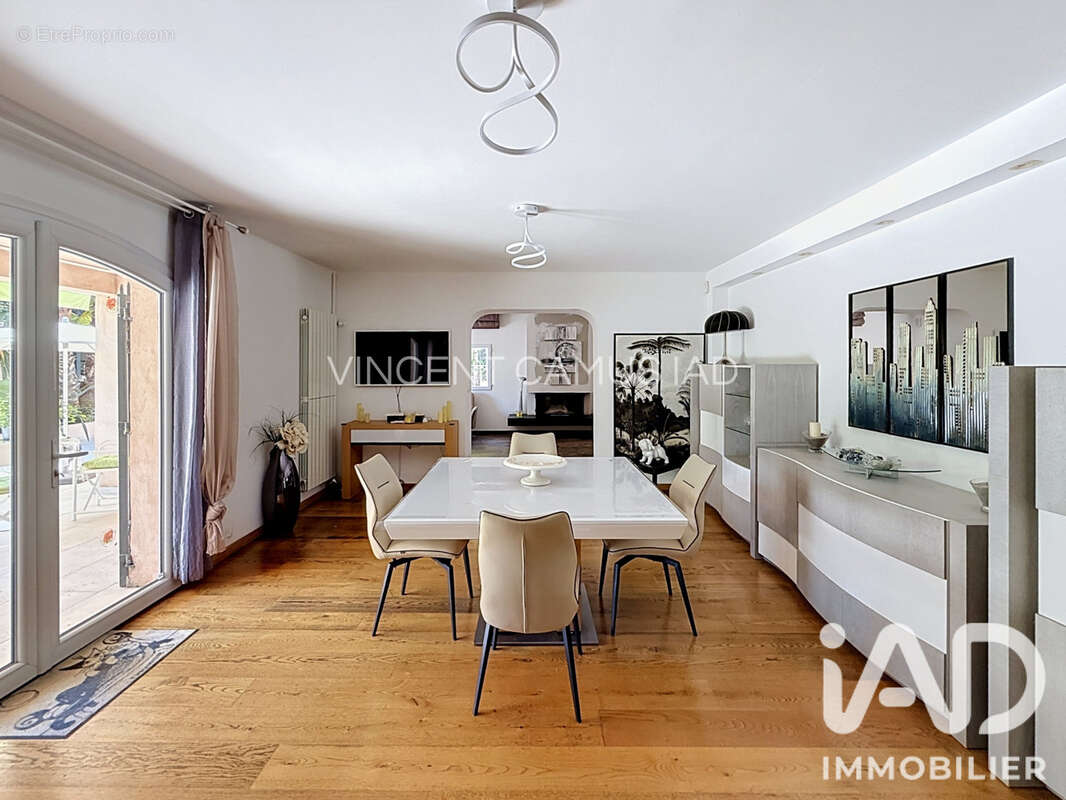 Maison 243 m² à Sanary-Sur-Mer  - photo 4