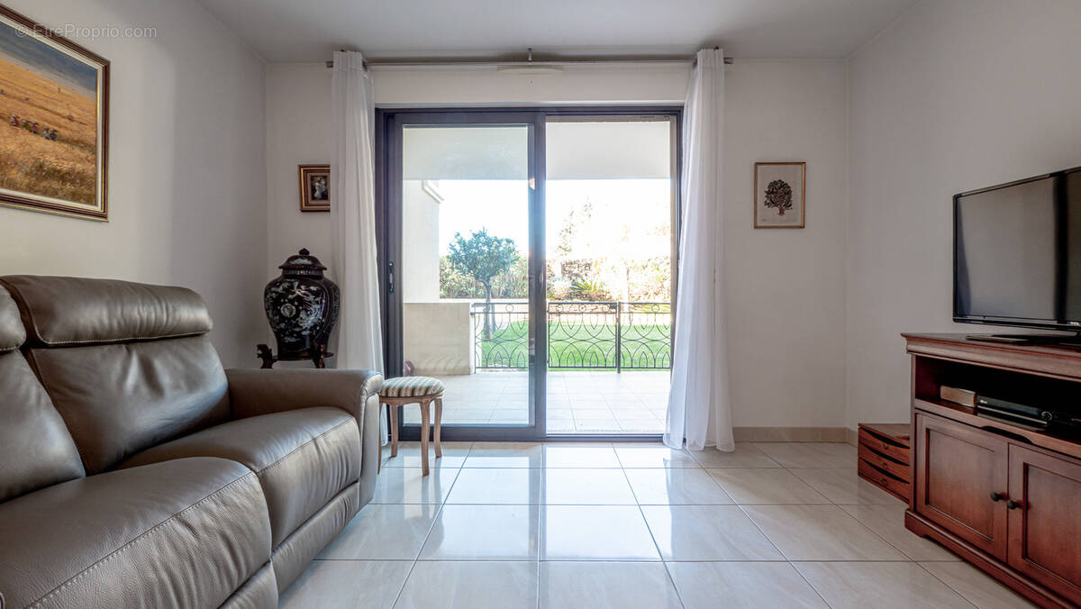 Appartement à HYERES