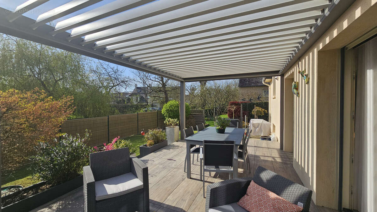 Maison à SAINT-ERBLON