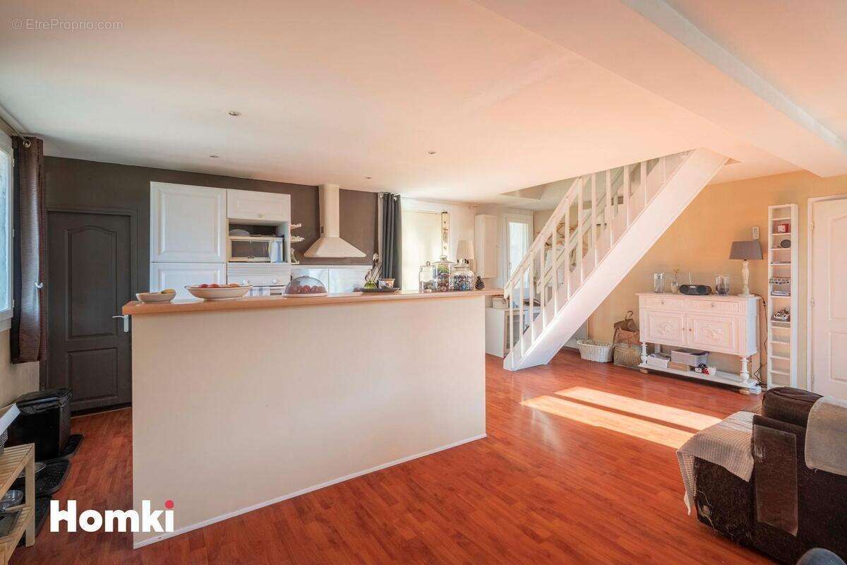 Appartement à MARSEILLE-14E