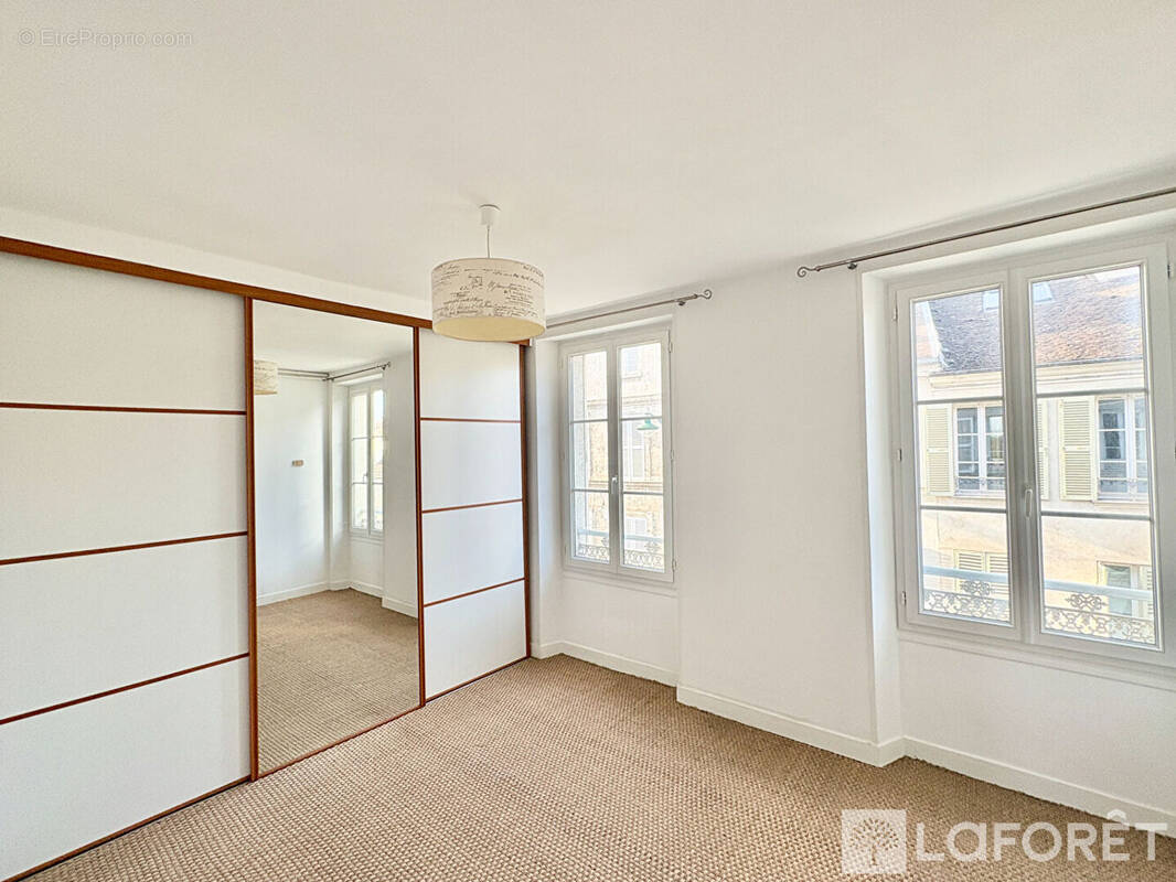 Appartement à FONTAINEBLEAU