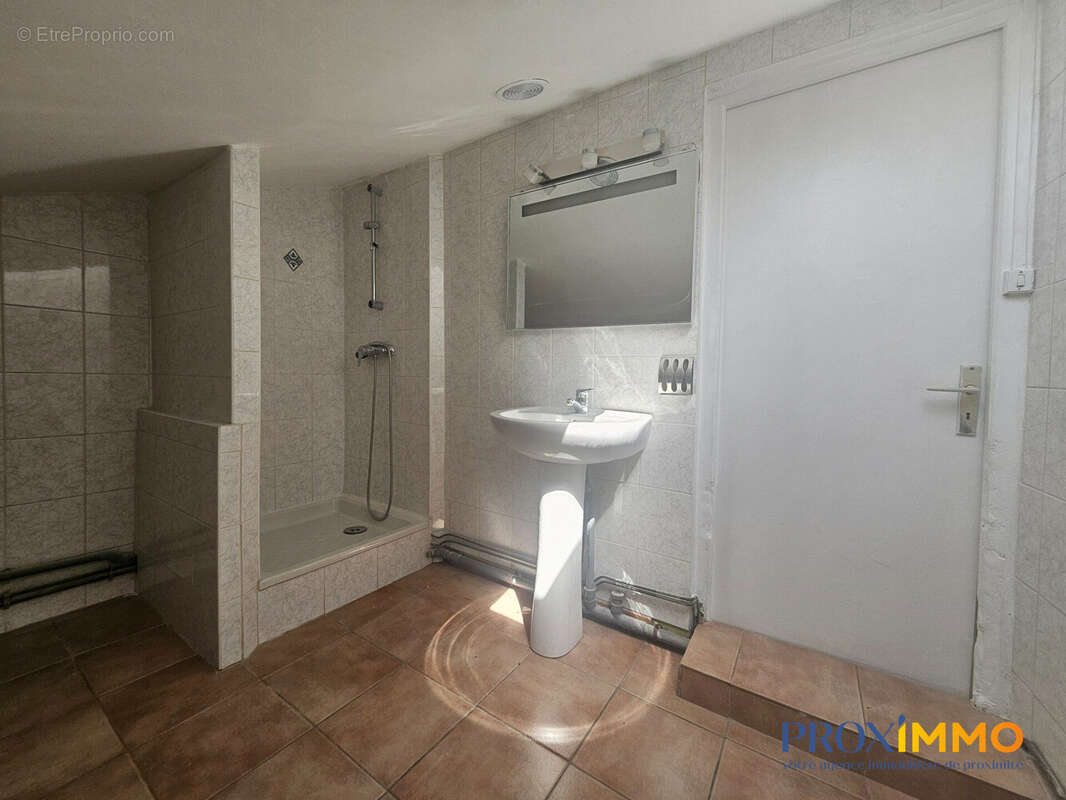 Appartement 31 m² à Rives  - photo 6