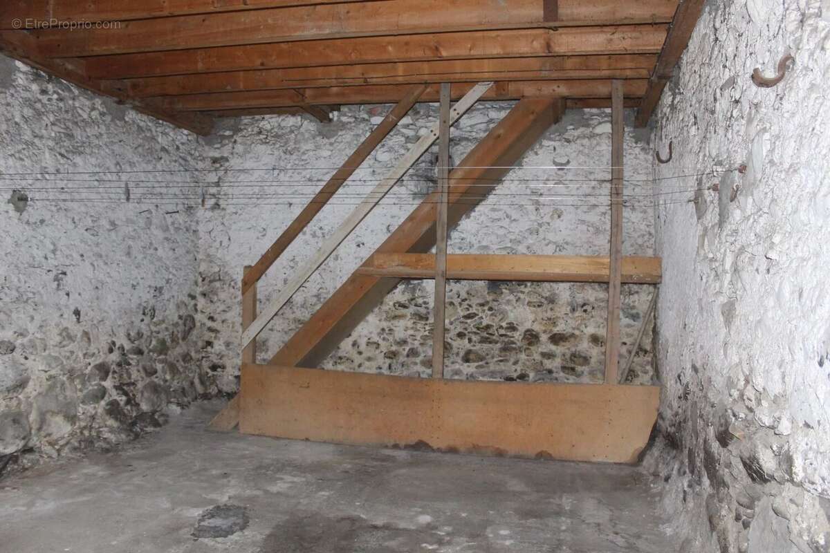 Maison 4 pièces et Dépendance aménageable  /  MARIGNAC - photo 14