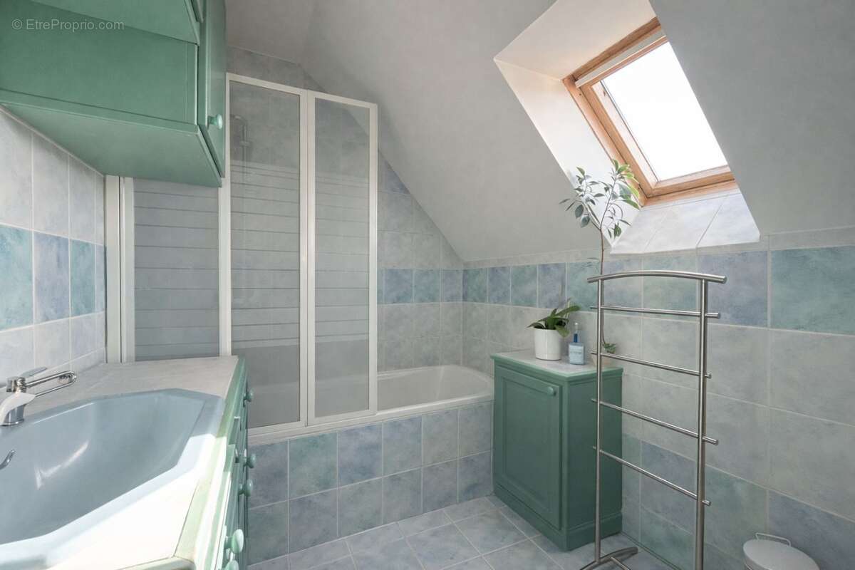 a5be0706-e121-4c5f-8440-849ddb0bbc38 - Maison à BRUNOY