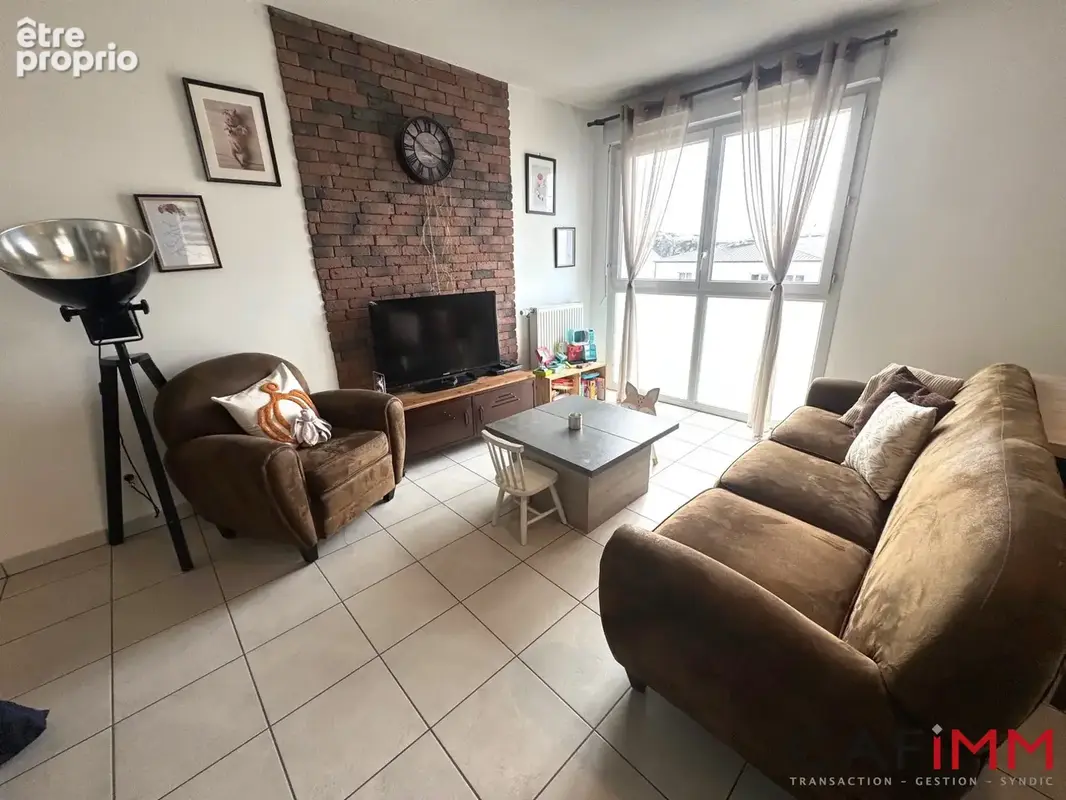 Appartement 64 m² à Meyzieu  - photo 5