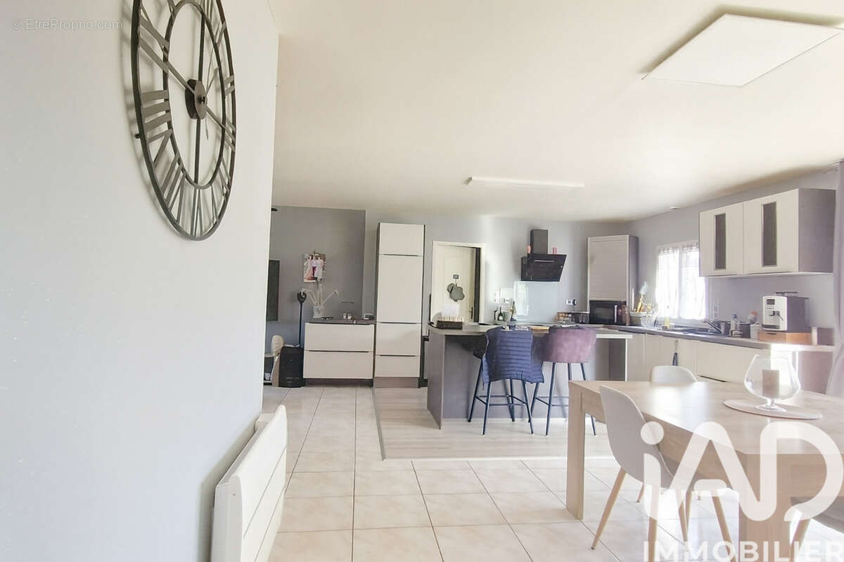 Photo 2 - Maison à SAINT-MEDARD-D'AUNIS